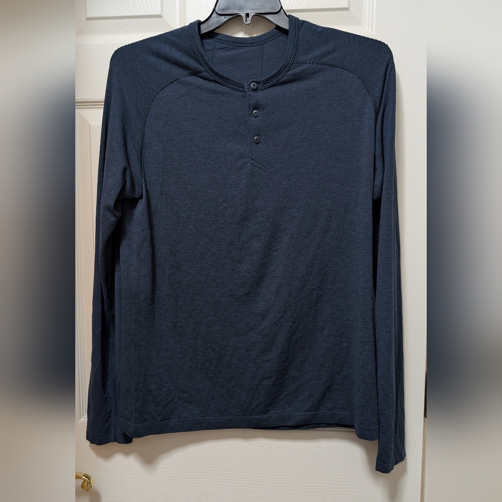 lululemon Metal Vent Tech Long Sleeve Henley Size Large L Mineral Dark Blue